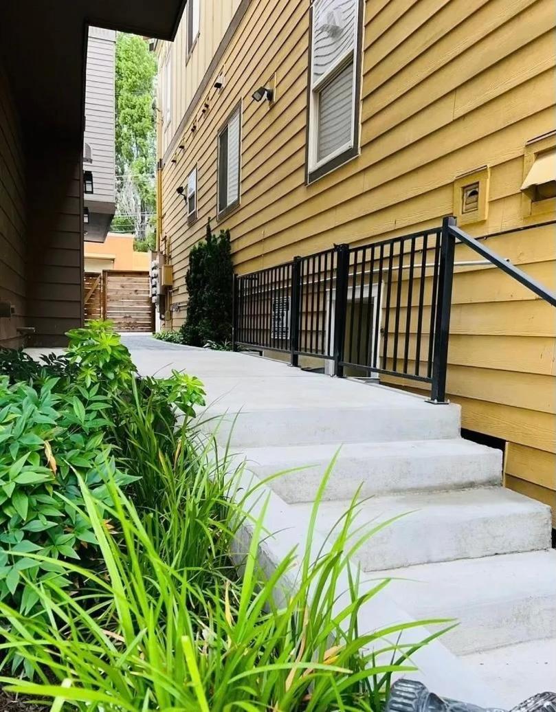 Luxe: Modern Retreat In The City Apartment Seattle Exterior photo